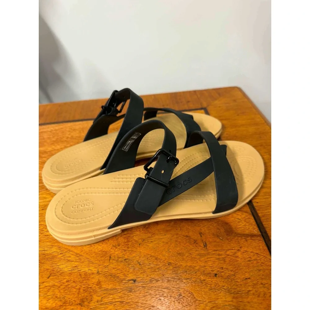 Crocs Tulum Toe Post Sandal Womens 7 Black Tan Strappy Buckle 206108-060